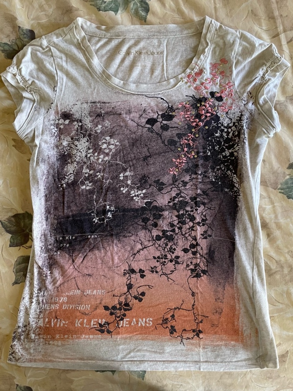 Calvin Klein Jeans Graphic Baby Tee